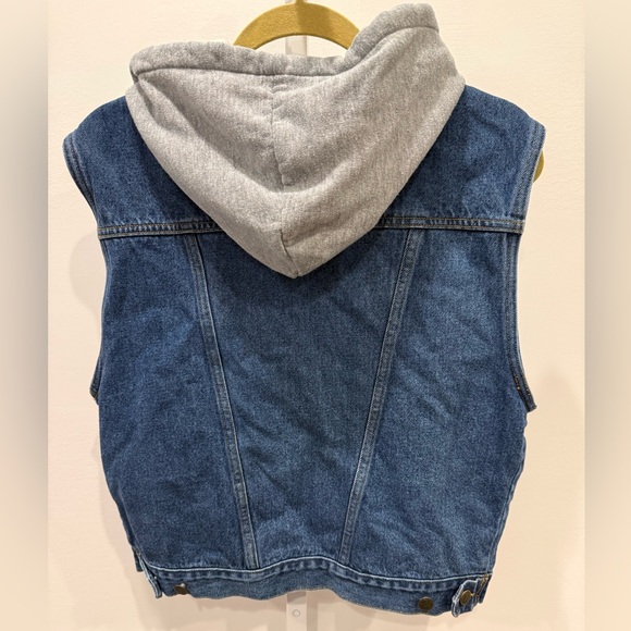 Vintage Gitano First Class Jeans Label Back to the Future Vest Movie Inspired - Picture 2 of 11